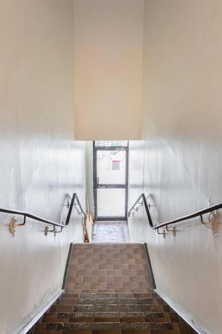 Appartement No°1~Plaza St-Hubert~Metro Jean-Talon~Jarry Parc à Montréal Extérieur photo